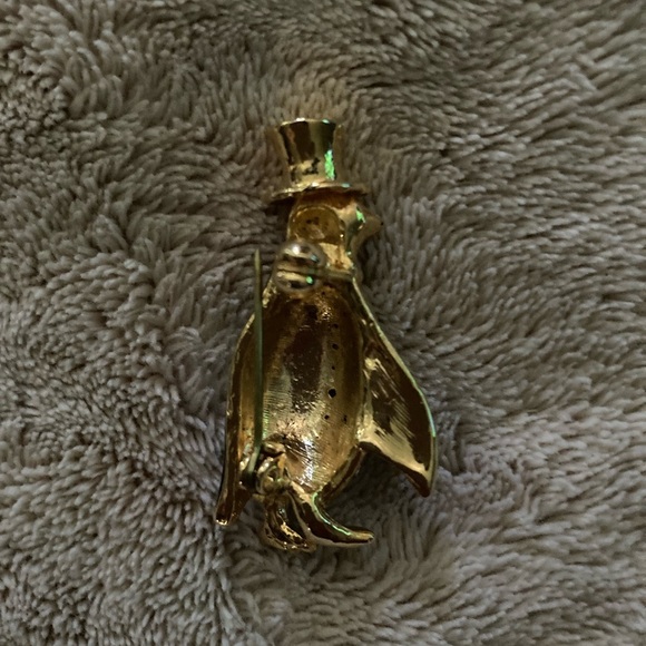 Gold and Black Penguin Brooch - Picture 2 of 3